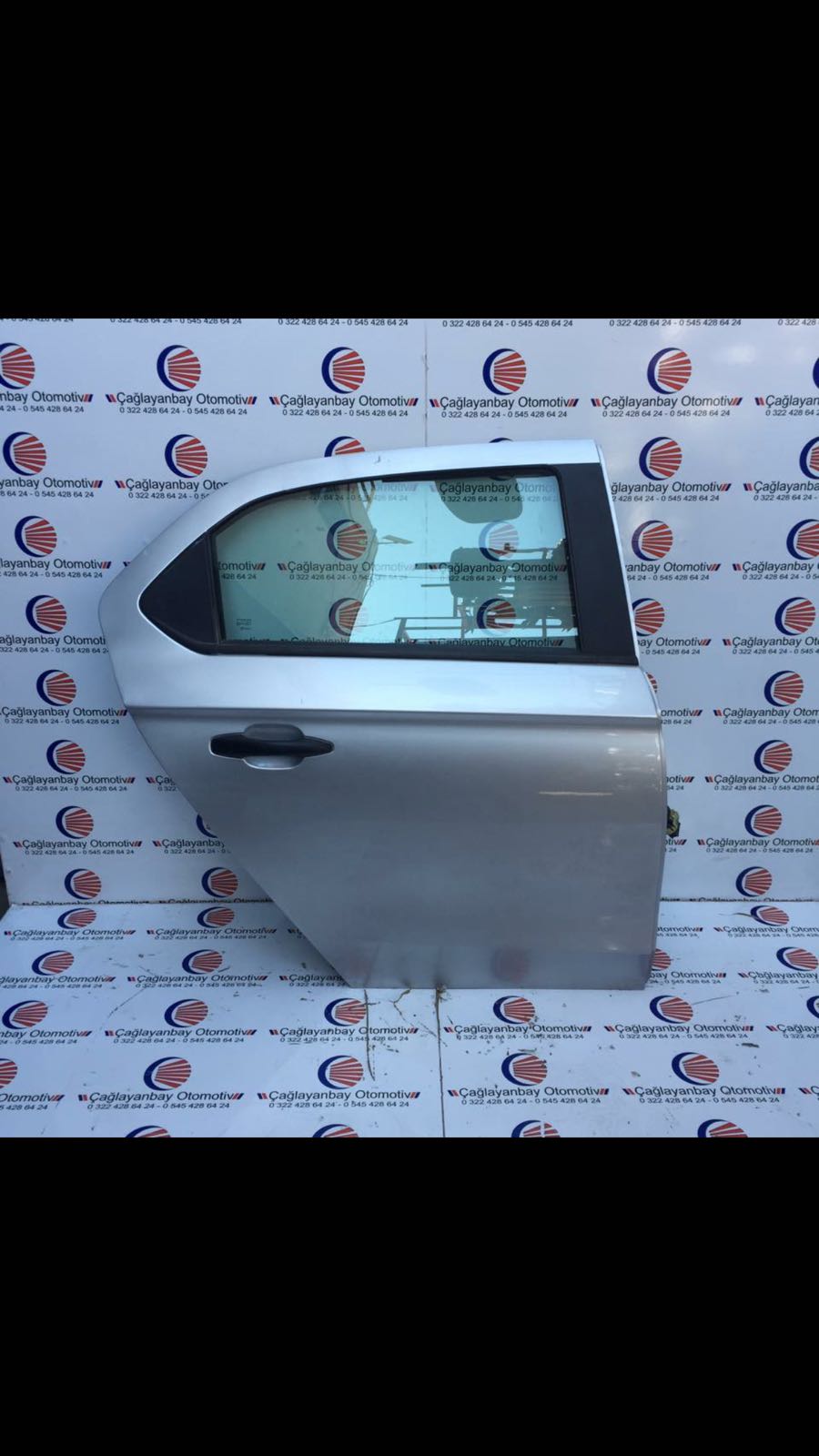 Peugeot 301 sağ arka kapı